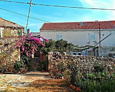 Klara Casa de Férias *